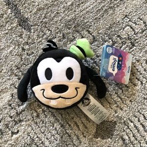 NWT Disney emoji Goofy plush